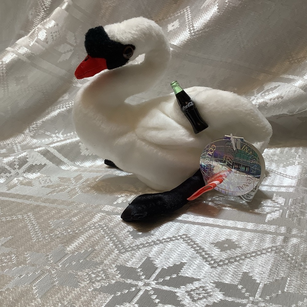 Coca Cola Sailor The Swan Austria #0330 Year 2000 Vintage